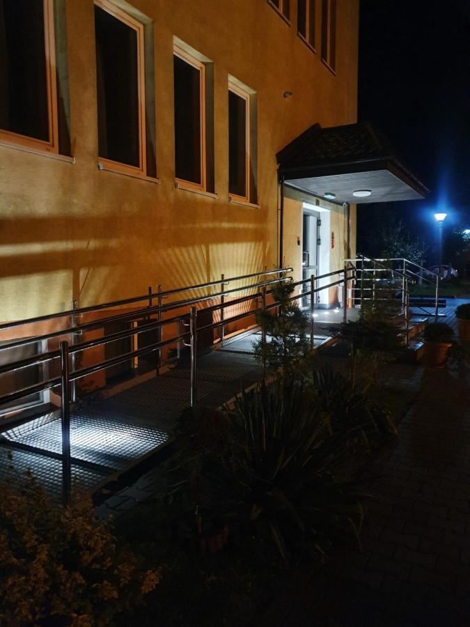 Lux Resort Kraśnik Εξωτερικό φωτογραφία